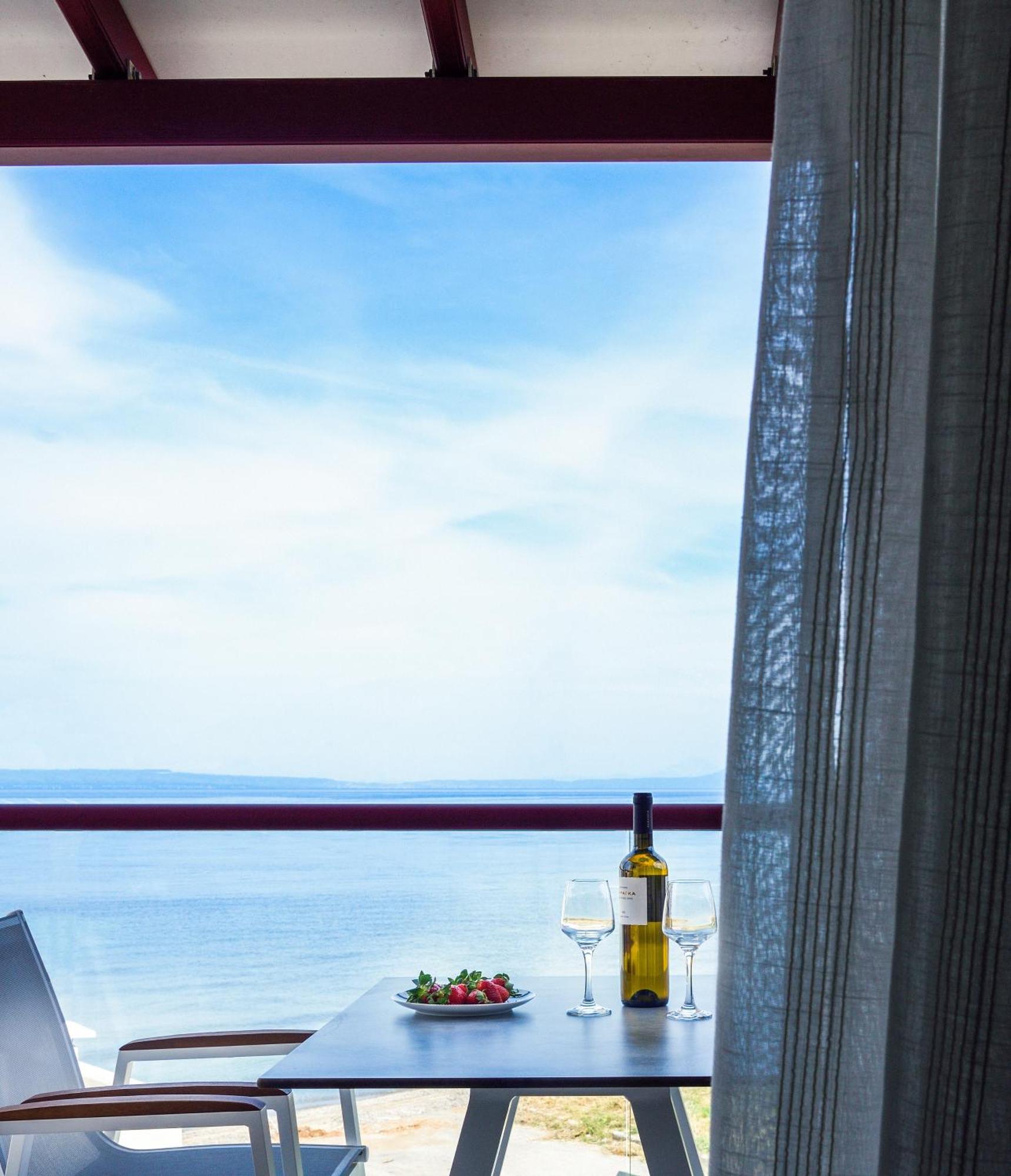 Elpiniki Luxury Rooms Νέα Ποτίδαια Εξωτερικό φωτογραφία
