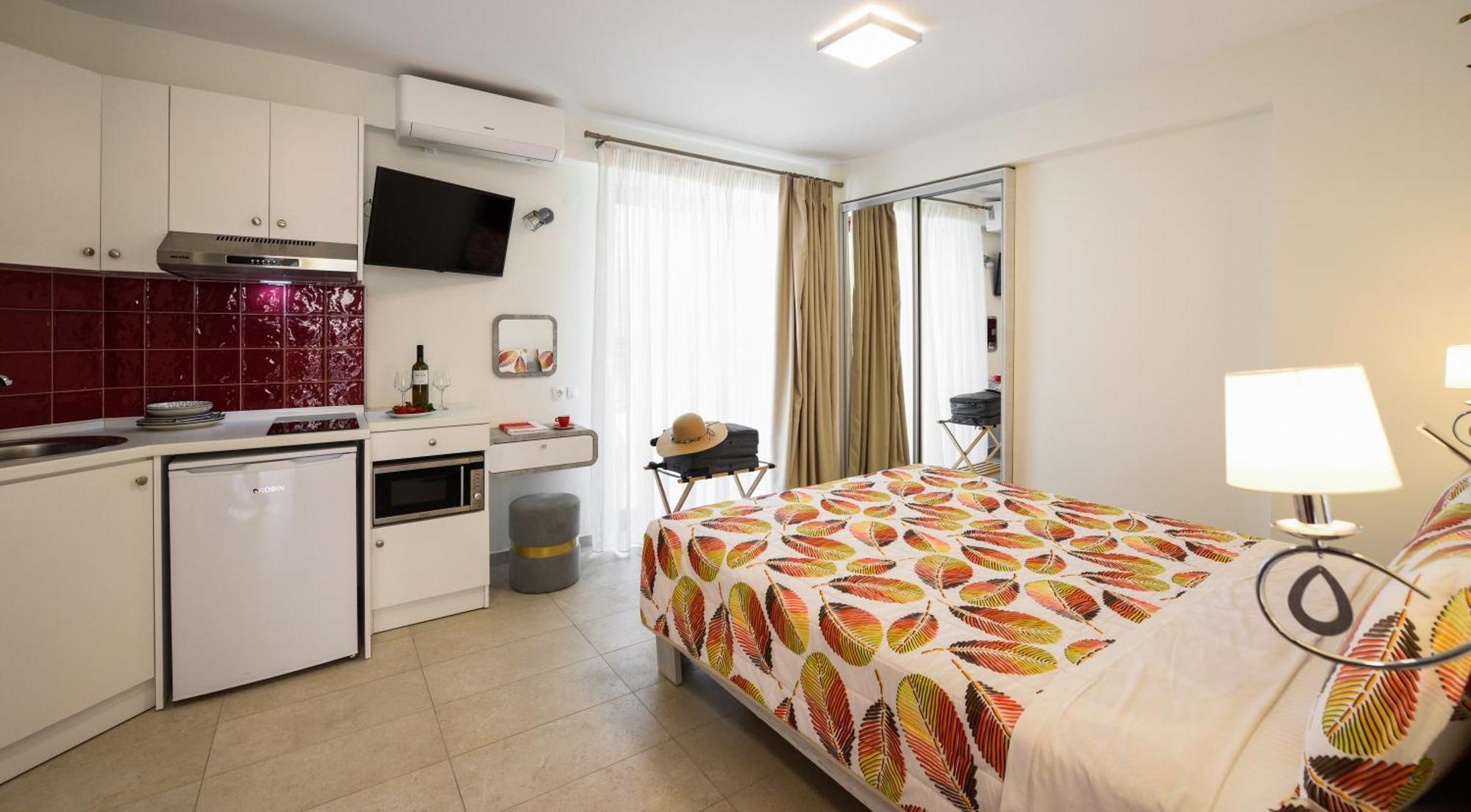 Elpiniki Luxury Rooms Νέα Ποτίδαια Εξωτερικό φωτογραφία