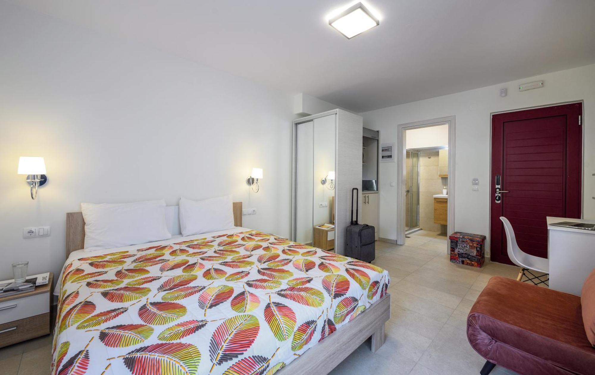 Elpiniki Luxury Rooms Νέα Ποτίδαια Εξωτερικό φωτογραφία